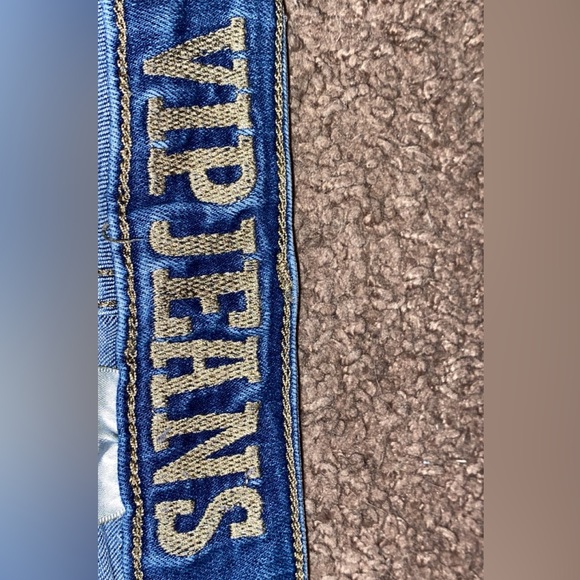 VIP JEANS - Picture 3 of 3
